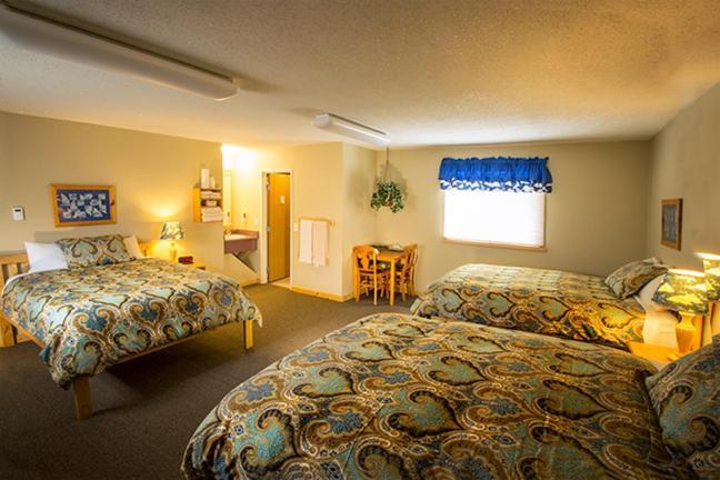 Adventure Inn Ely Экстерьер фото